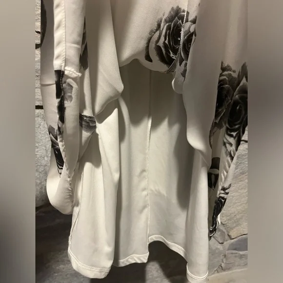 Torrid layered tunic halter tank, size 1 (1X, 14/16) - Picture 7 of 8